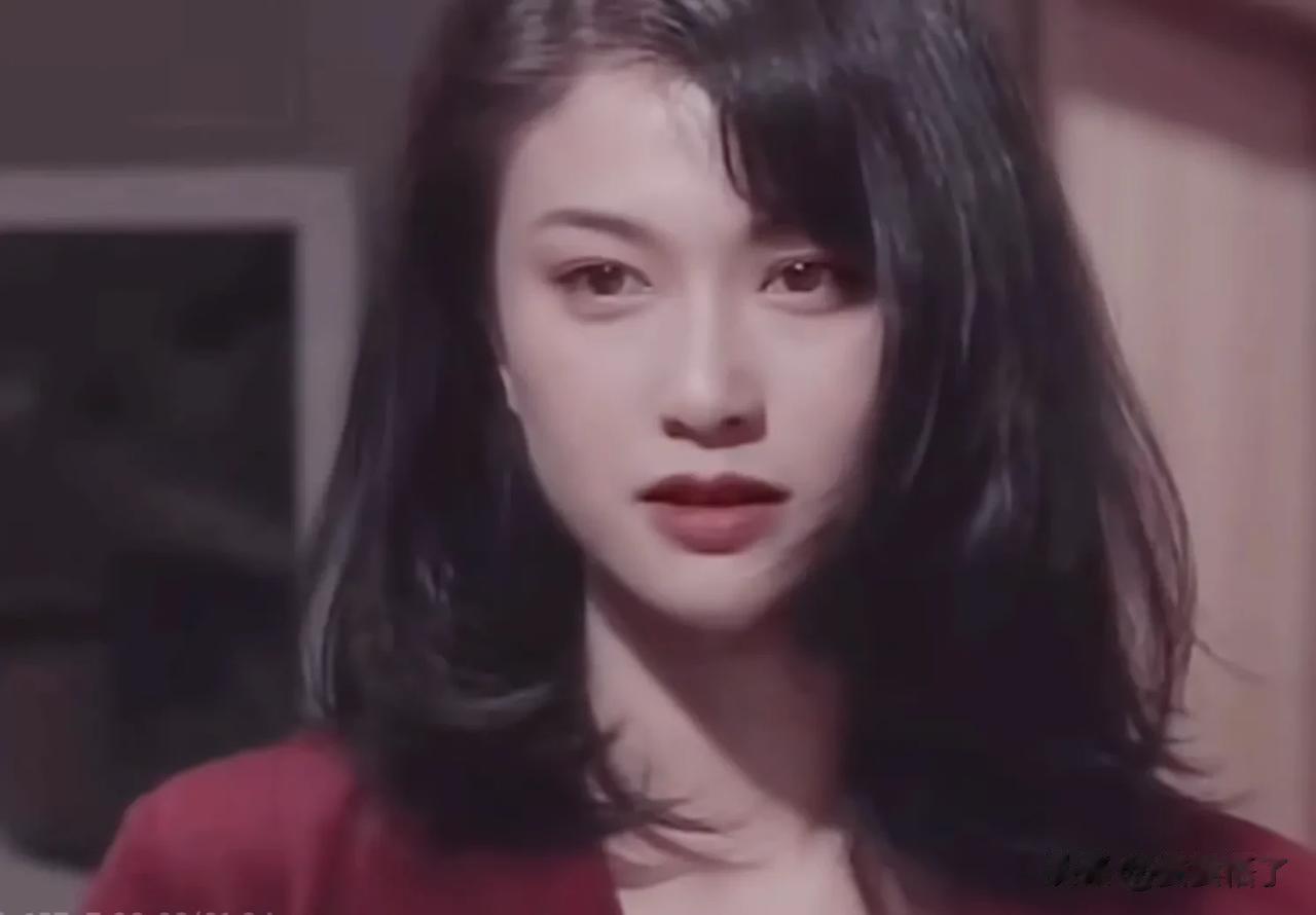 朱珠和夏川结衣年轻时候相似度也太高了。
