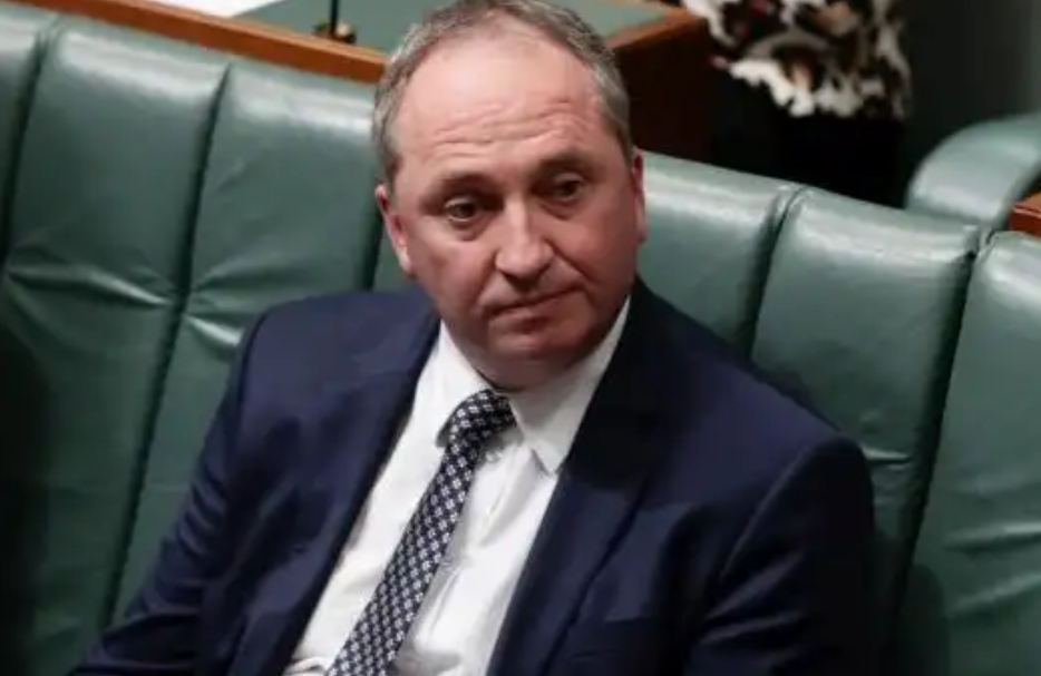 澳大利亚向中方低头服软？同意用人民币计价锂矿，换取中方出口成品油！近日，市场传出