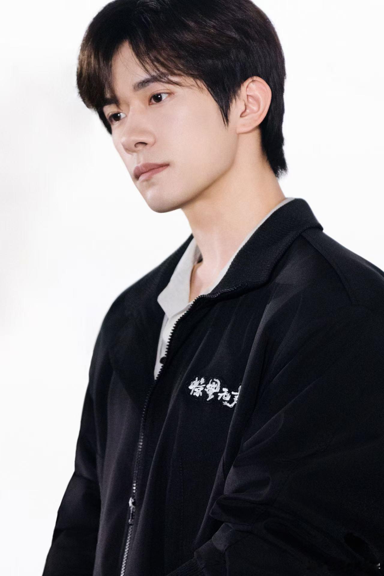 易烊千玺是有点演技症在身上 从不让人失望的易烊千玺，高难度长镜头一遍过，这种演技