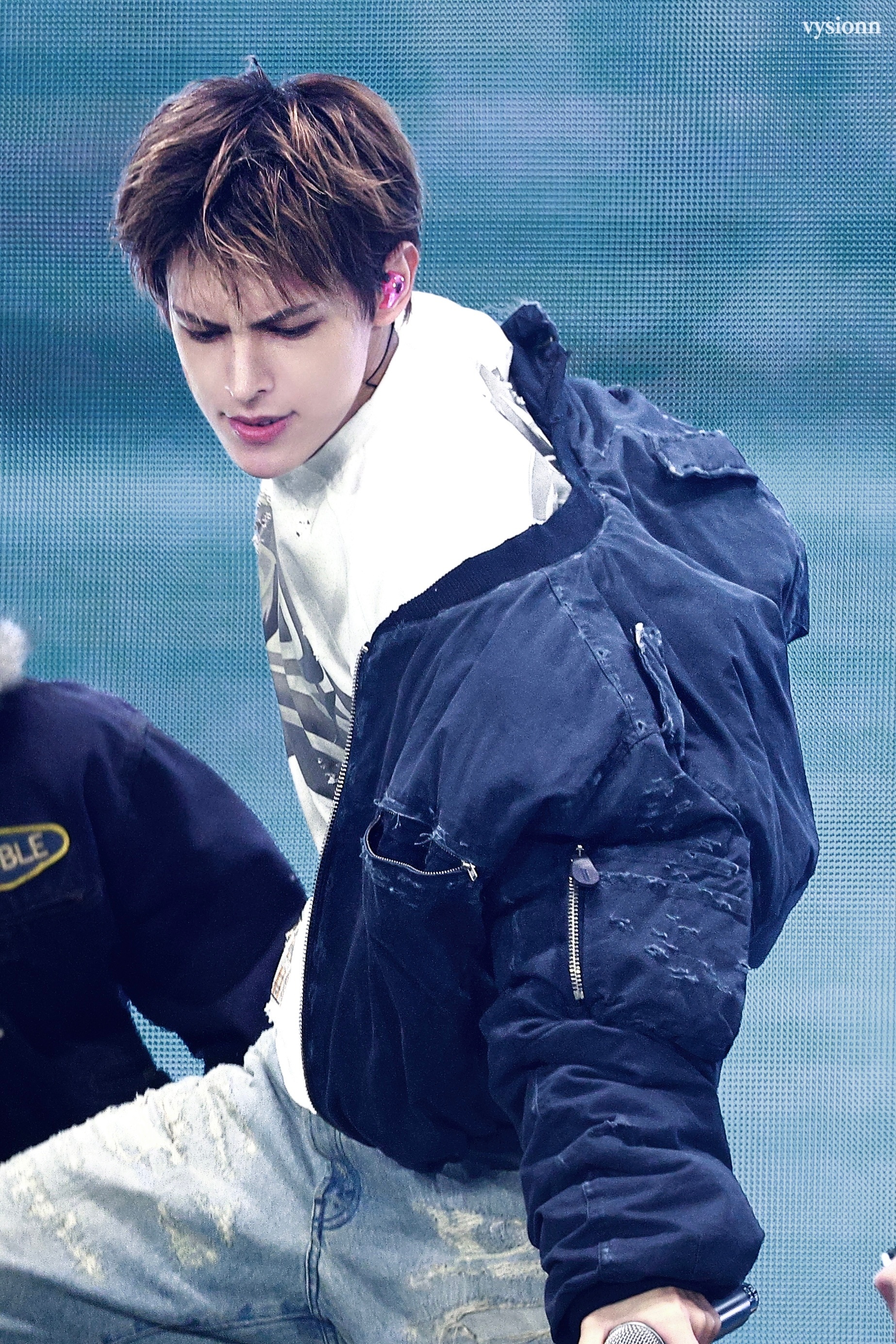 赵雨凡JAMES 🦅赵雨凡 快速滑动P3-P5即可观看詹咪挑眉🤨 