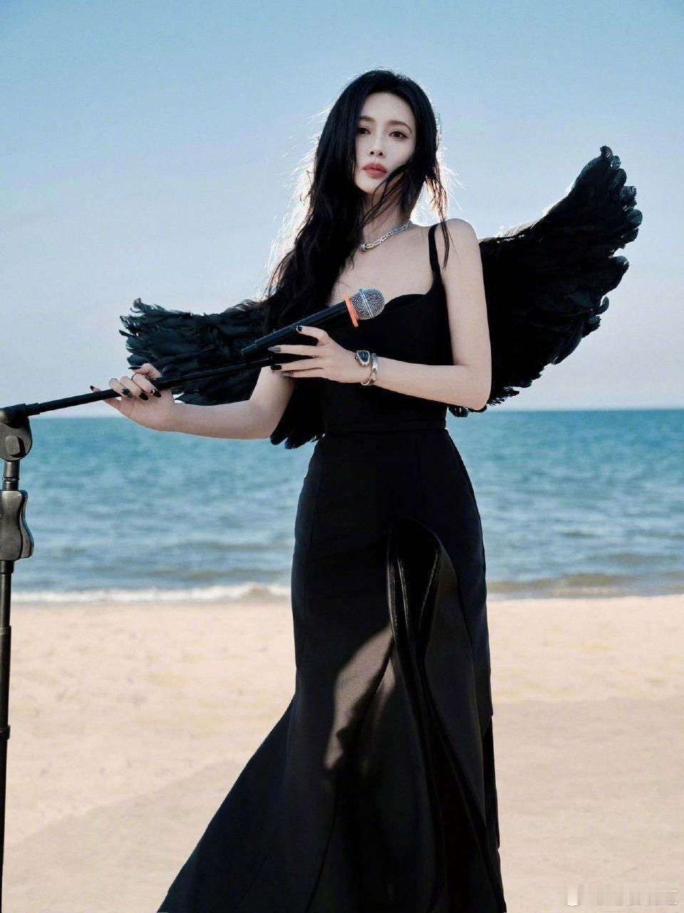 孟子义腿好了 孟姐的“一键修复”功能果然强大！看着她神采奕奕的样子，那份打不倒的