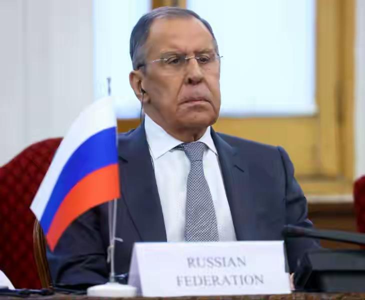 从布达佩斯到核试验，俄美关系停摆，拉夫罗夫是普京翻盘的第一步