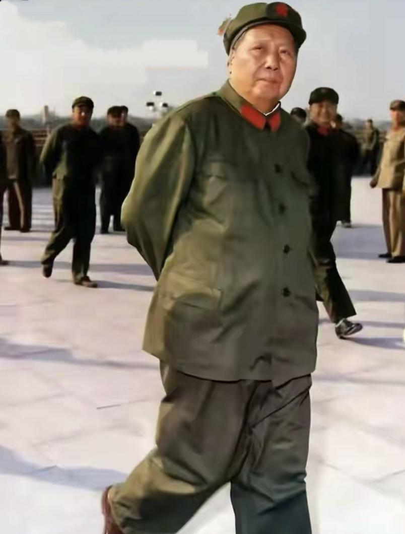 毛主席早就看透了一个人性死穴：人一闲下来，就容易窝里斗。

当年打鬼子刚松口气，