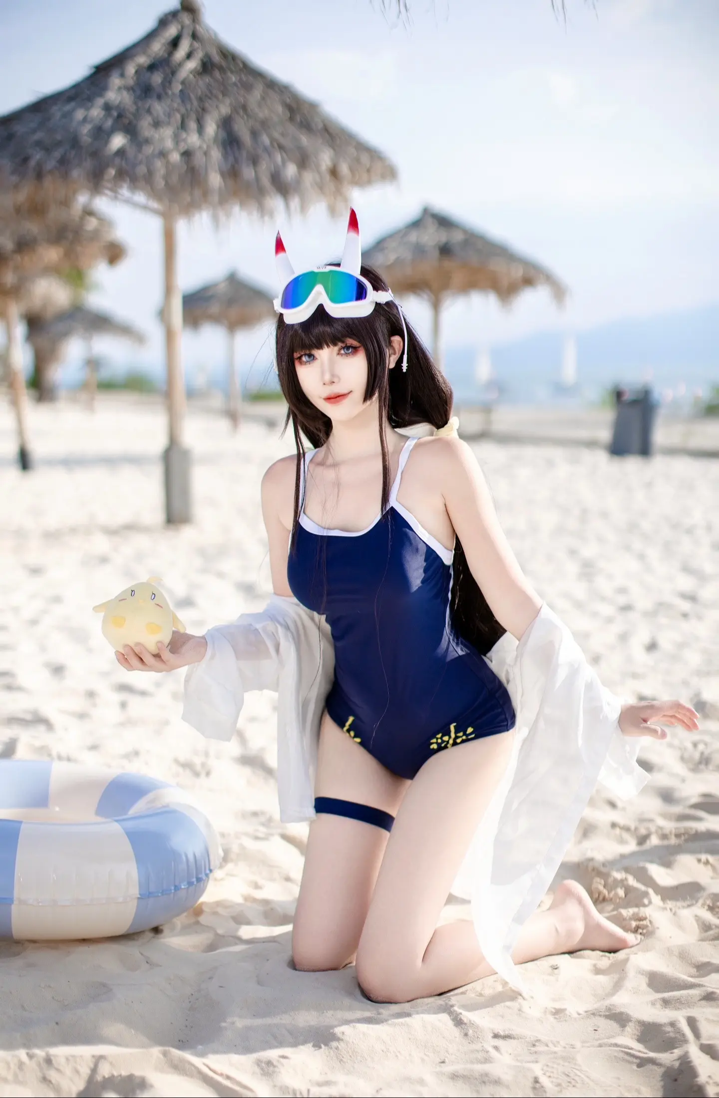 拍这几套泳装肩膀都给我晒黑了。