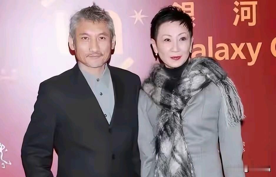 如果不是善良支撑，爱是占有，不是成全，完全可以撕破脸皮让他身败名裂！到底是善良！
