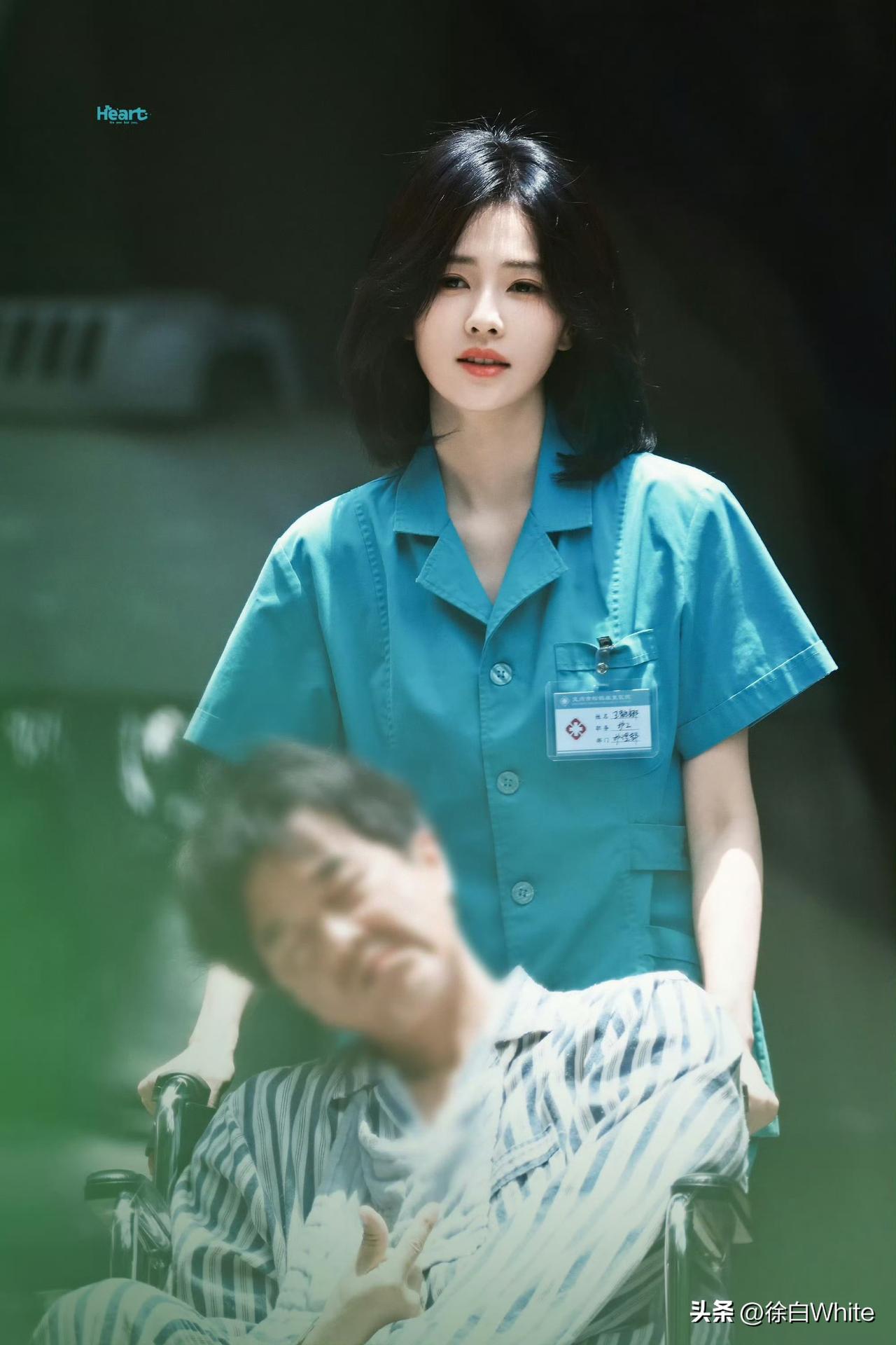 8月6日，关于白鹿新剧护工身份，短发要不要扎头？如果不是看到白鹿家都在喊话剧组整