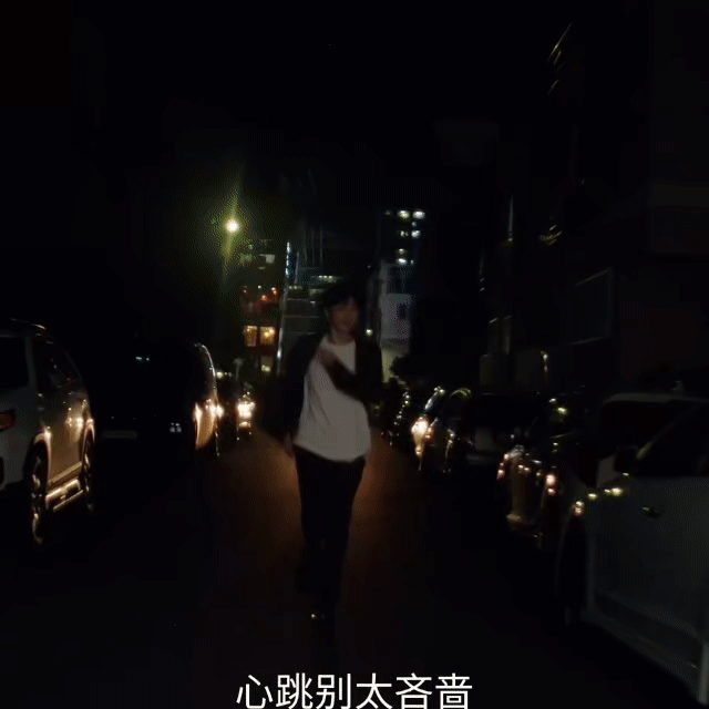 真的从名字到画面内容都会让人想起小黎明
