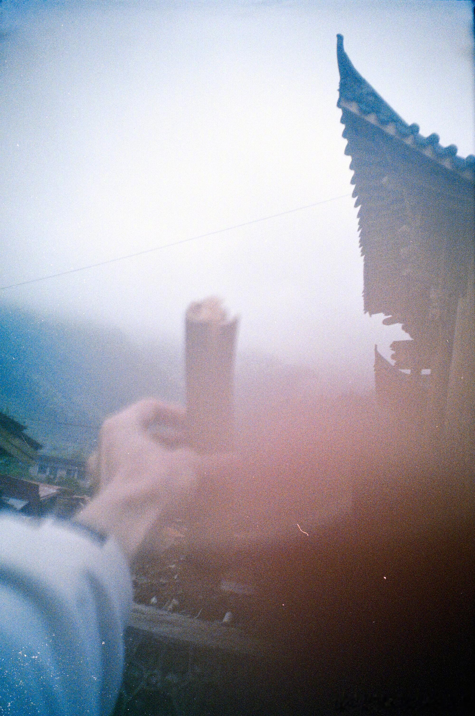 易烊千玺一些看不太清的家的故事 哇！ 易烊千玺分享一些看不太清的家的故事。 