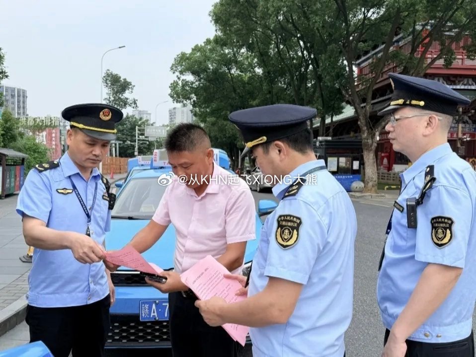 【英雄城交通•综合 | 激励自纠 共治提效：东湖大队出租汽车行业“百日攻坚”创新
