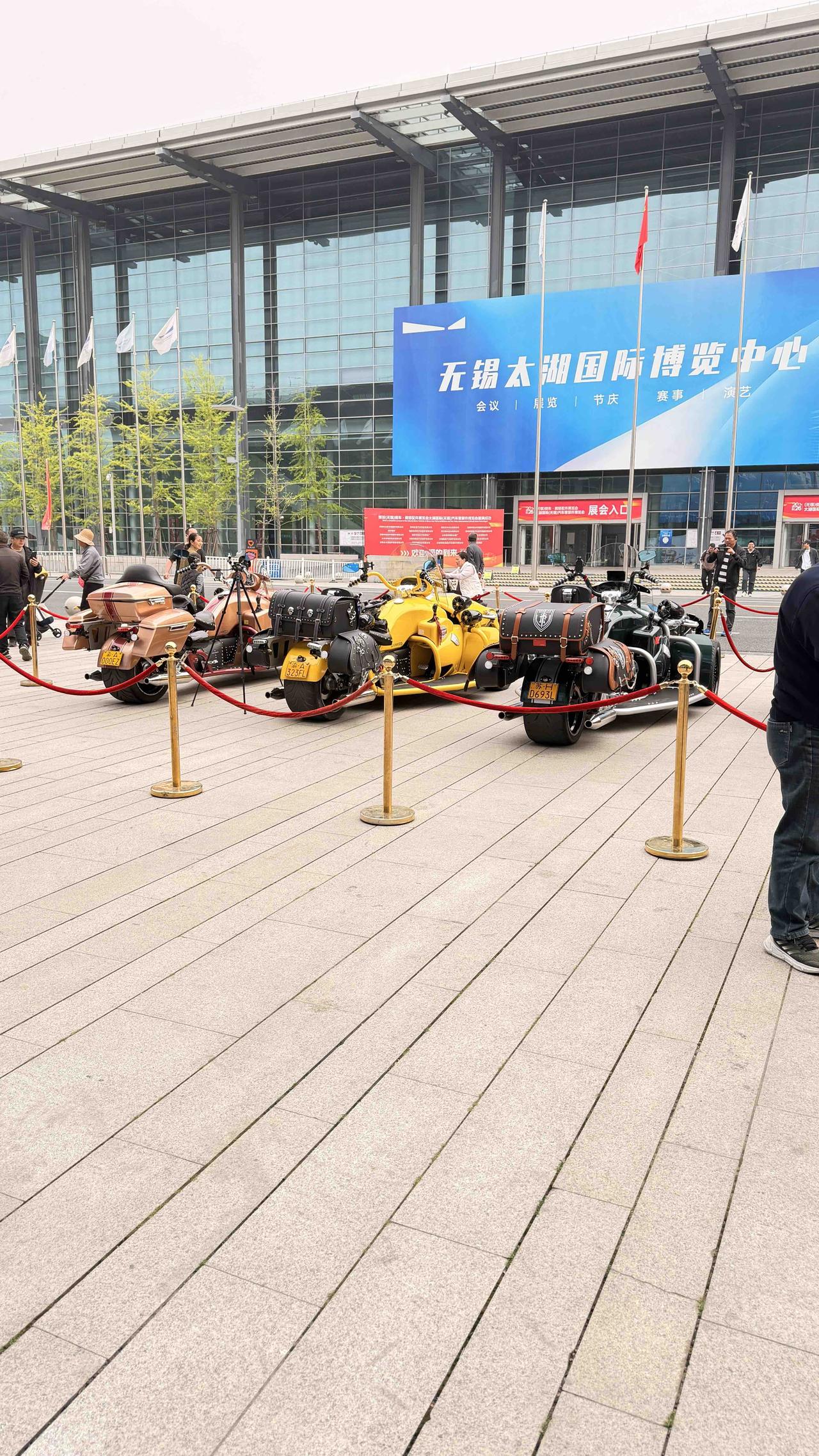 10号在家刷抖音，刷到无锡太湖国际博览中心开摩托车展会，450公里，立马出发，想
