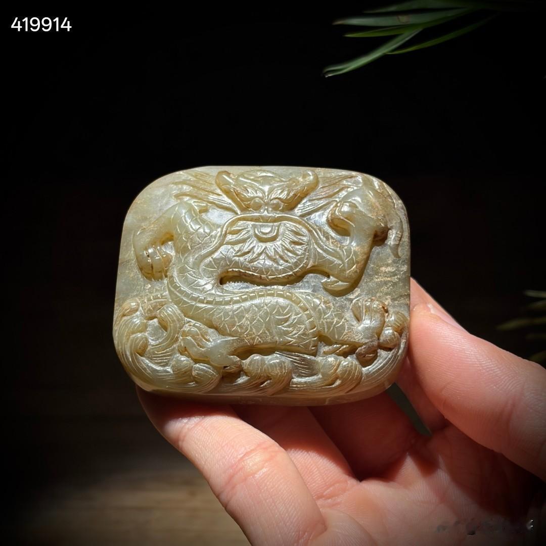 苍龙带扣｜佩件
—————————
长6.4公分  宽2.4公分  高5.4公分