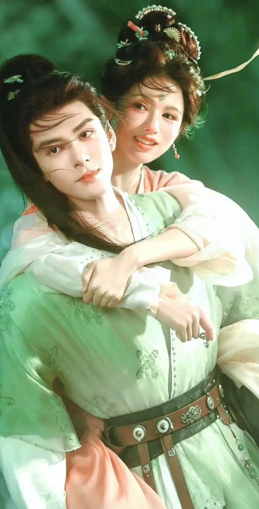 这个攻玉有点东西啊。冷脸的曾舜晞鹤男竟然让我莫名嗑到了~cp感果然是一...