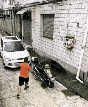 不找事就没有事。一时的逞强是要付出代价的。
人外有人，天外有天就是这个理！