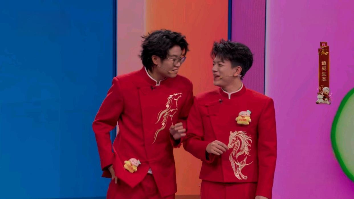 春晚舞台，相声不行，对口白话更不行！
常言“外来的和尚会念经”，可这在相声领域却