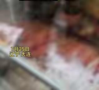 “得罪人了？”辽宁大连，81岁独居老太凌晨5点上阳台，差点吓晕，地上满是“鲜血”