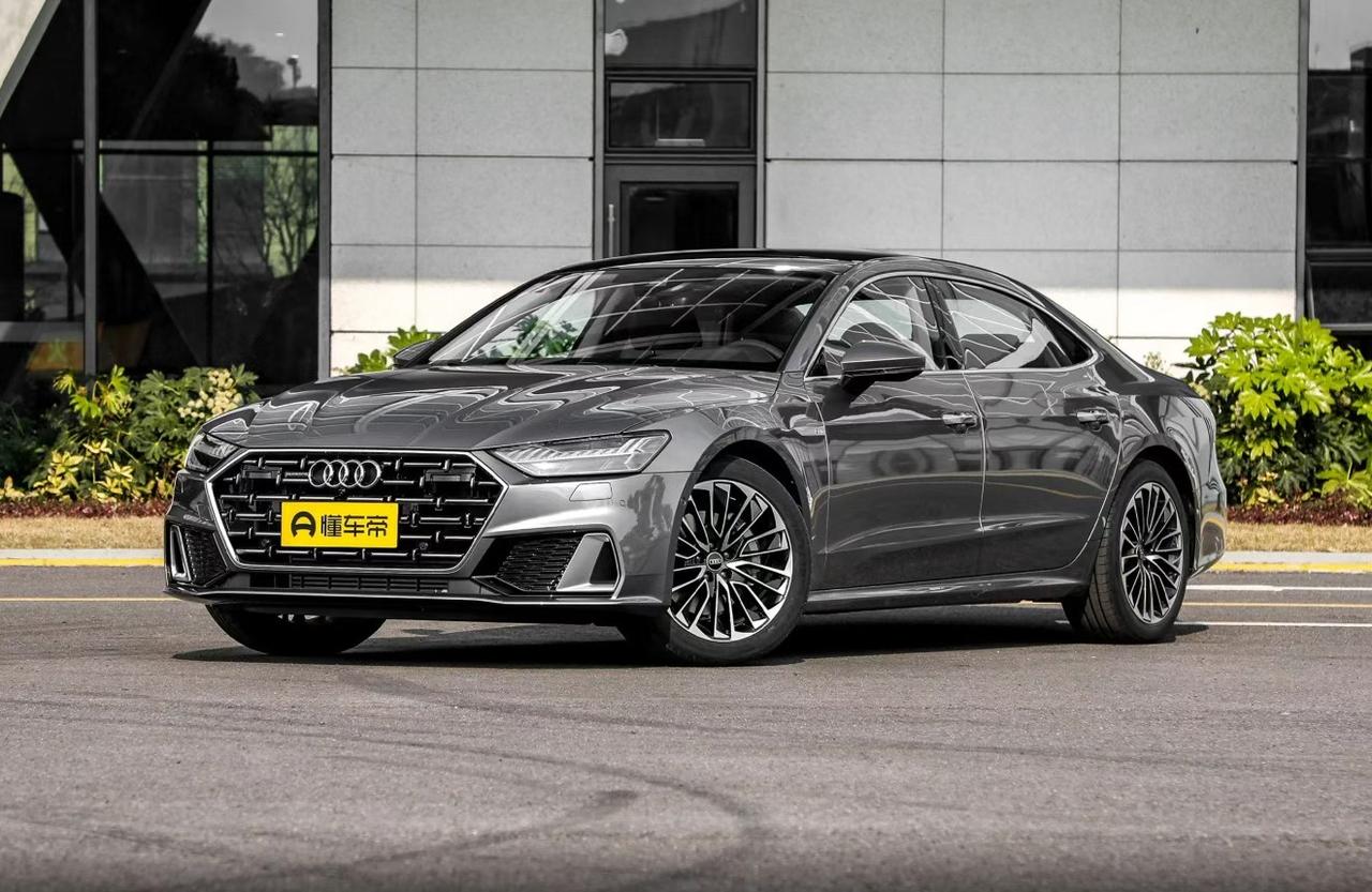 预算30万内想捡台豪华轿跑，又不想放弃家用空间？二手奥迪A7L绝对是绕不开的选择