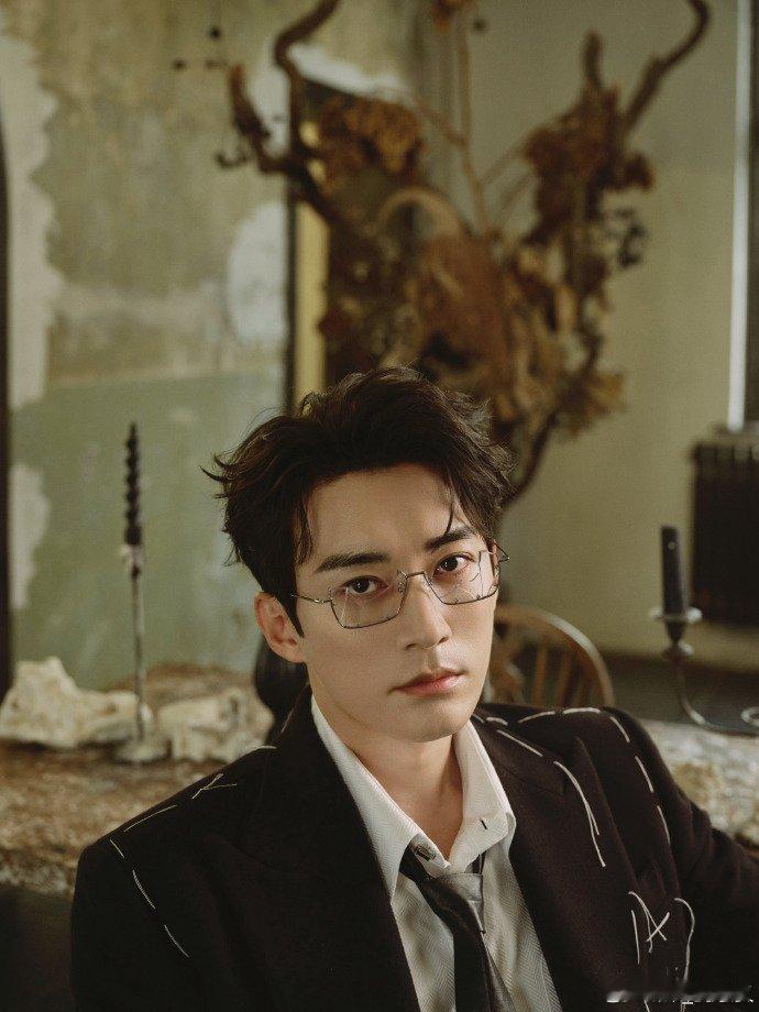 #慕容璟和角色热度排名第一##慕容璟和登顶角色热度榜#绝了！！！要不说还得是刘学
