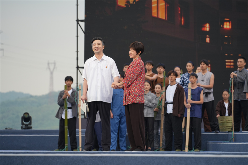 何以中国·当惊世界殊丨他没等到的高峡平湖，我们替他看见了