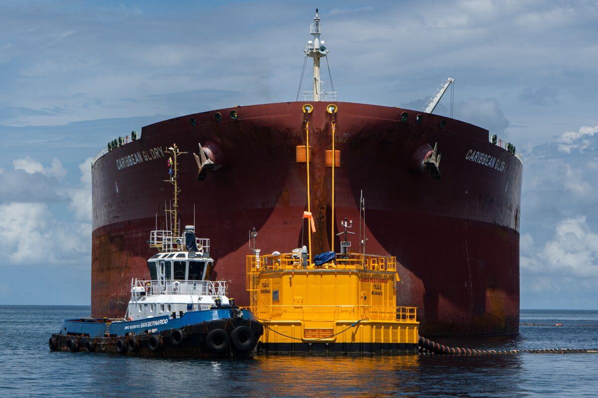 油价下跌，因有迹象表明俄罗斯新罗西斯克港恢复运营