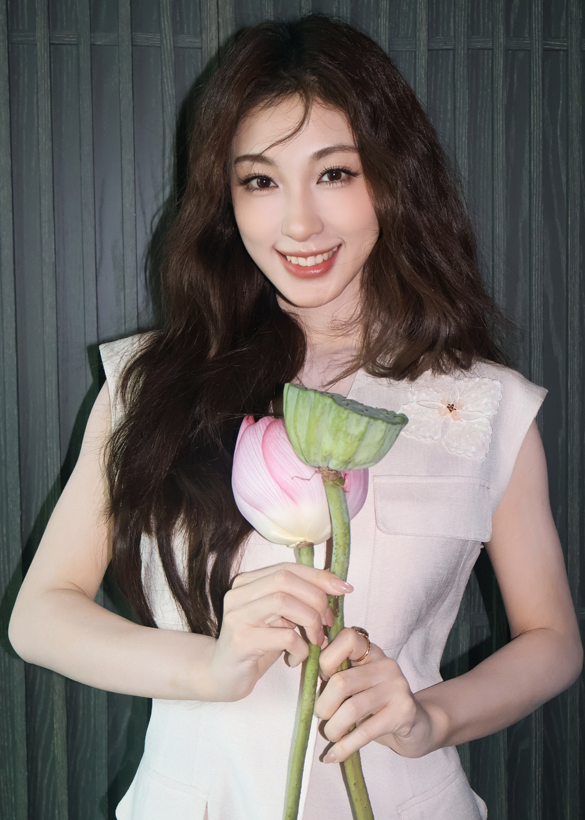 张小婉[超话]zxw向全世界安利张小婉 zxw张小婉 惊艳 以这份热爱💜致你那