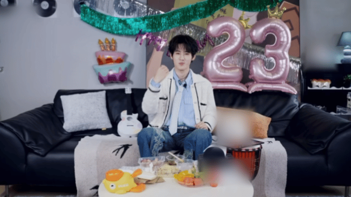 张真源说不依赖哥哥算我没用张真源手忙脚乱版复仇摇 粉丝说“不依赖哥哥算长大吗”，