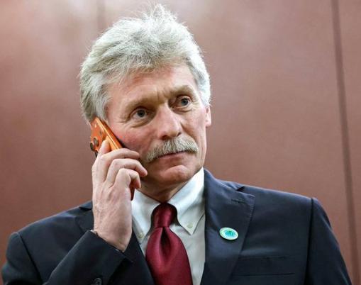 【普京的新闻秘书德米特里·佩斯科夫禁止克里姆林宫官员使用iPhone，但他自己却