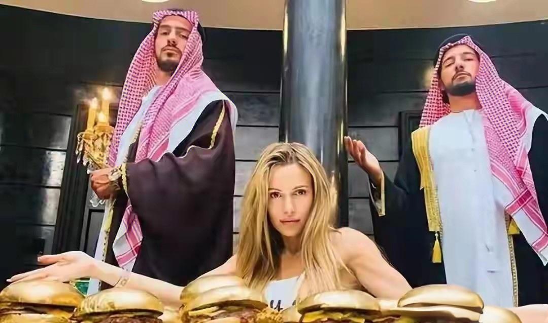 一个愿打一个愿挨，永远唤不醒一个正在装睡的人！

俄罗斯外长拉夫罗夫26号在接受