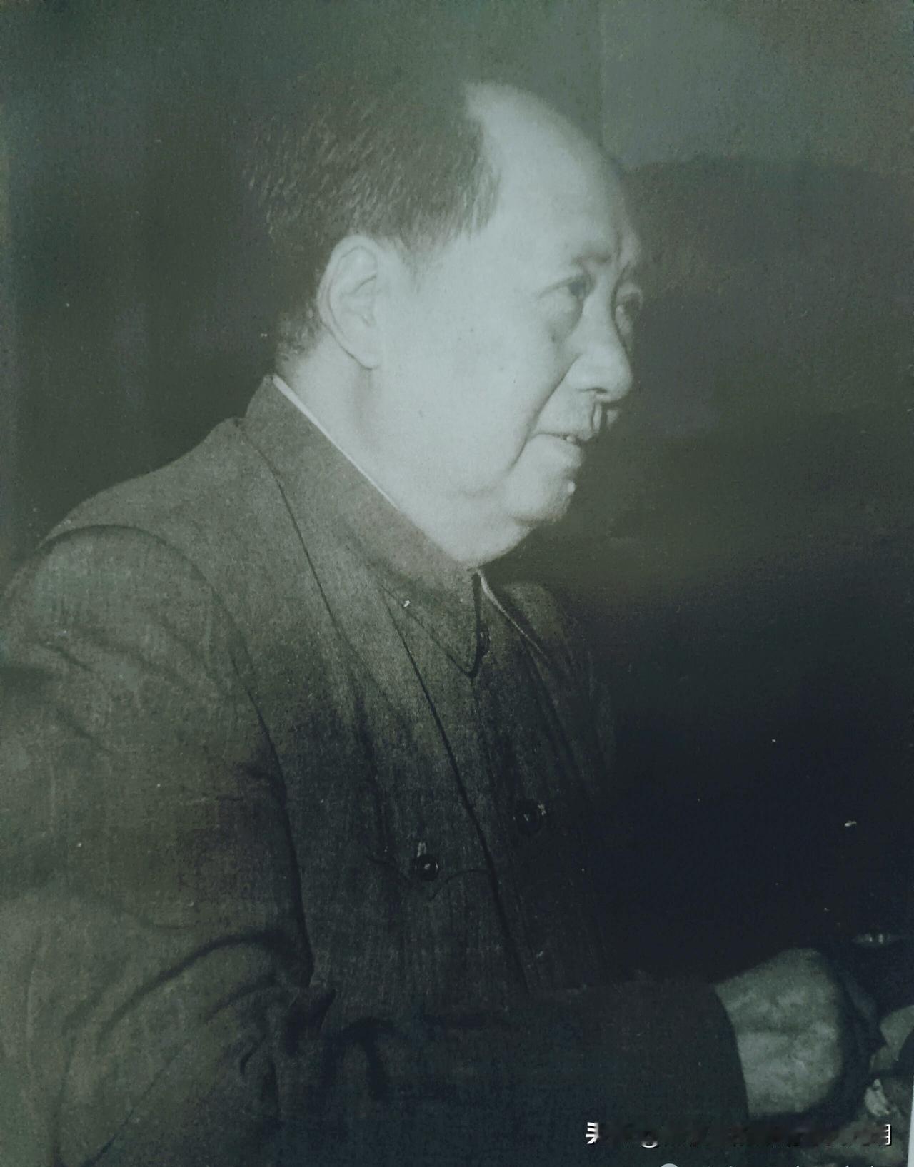 毛主席啊，如果你没有60年的烟龄，一定会更长寿！

【纪念毛主席逝世50周年专题