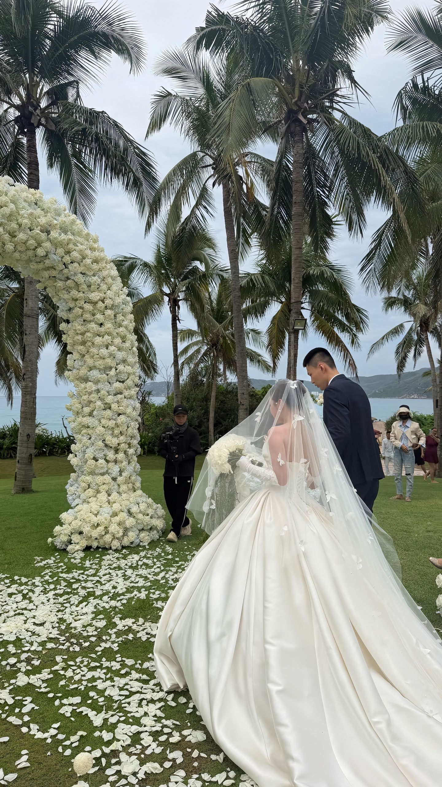 吴昌泽结婚啦！！CC帅呀，新娘美呀！！辽宁男篮