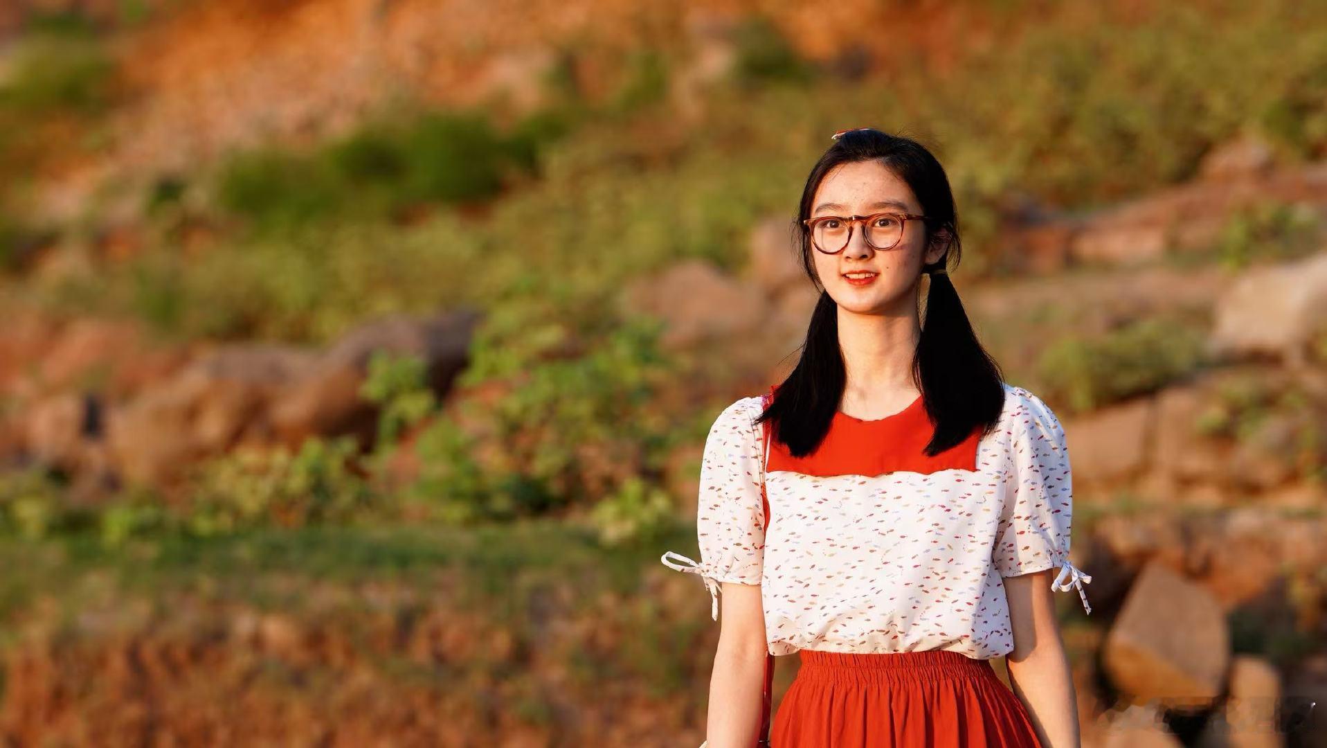 童星臧雪如成年后首部作品开播 从《我的世界你好》到《谁是凶手》，臧雪如童星时期就