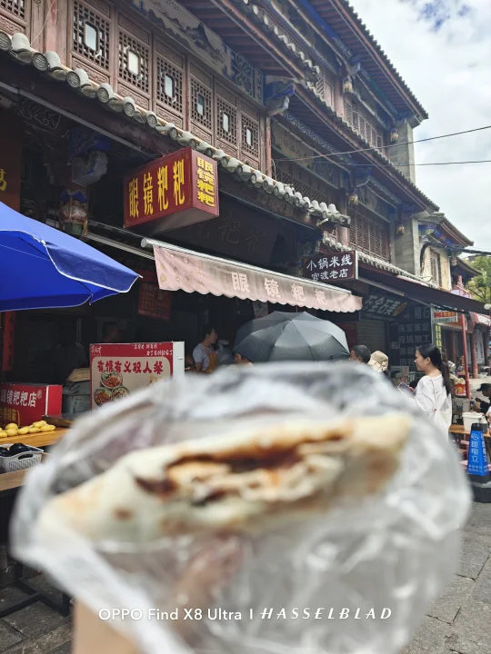 昆明排队王也是被我吃到了💰3一个饼🫓