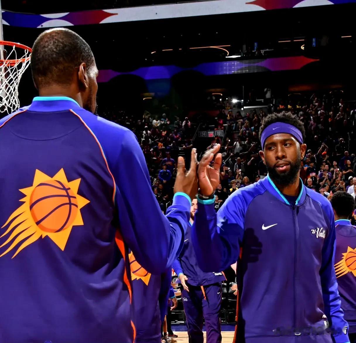 杜兰特的带刀护卫，太阳预计将在休赛季续约罗伊斯-奥尼尔。只不过在新任主教练布登霍