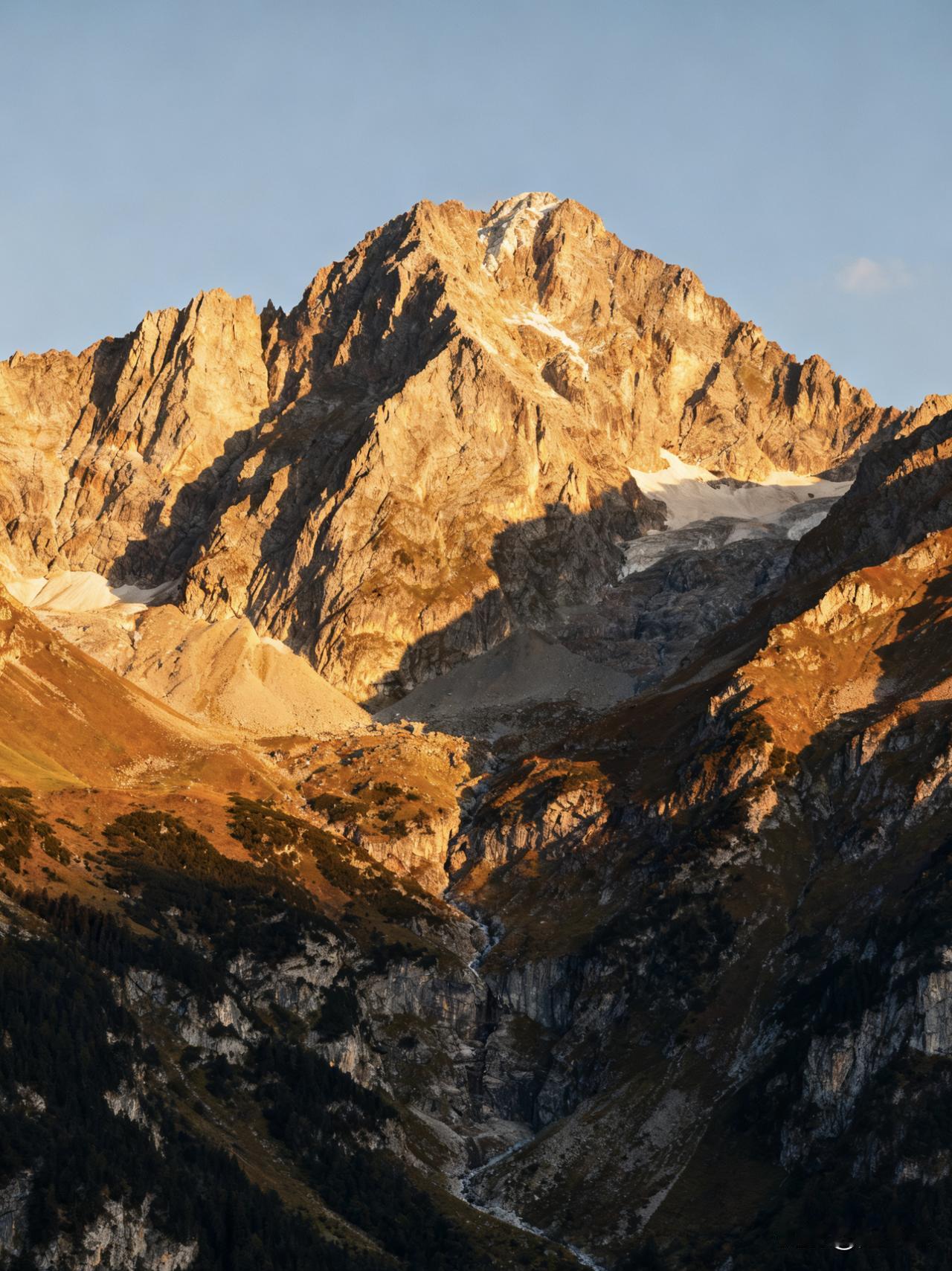 我们通常用评价一个人，或者一件事都强调是非对错讲道理，那么讲理真的重要吗?

当