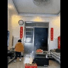 熊孩子应当要挨揍了