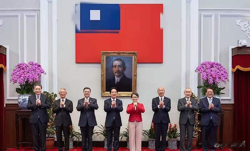 台湾六大巨头今天会面
吃了啥说了啥

今天是台湾开工第一天。
赖清德邀请台湾五个