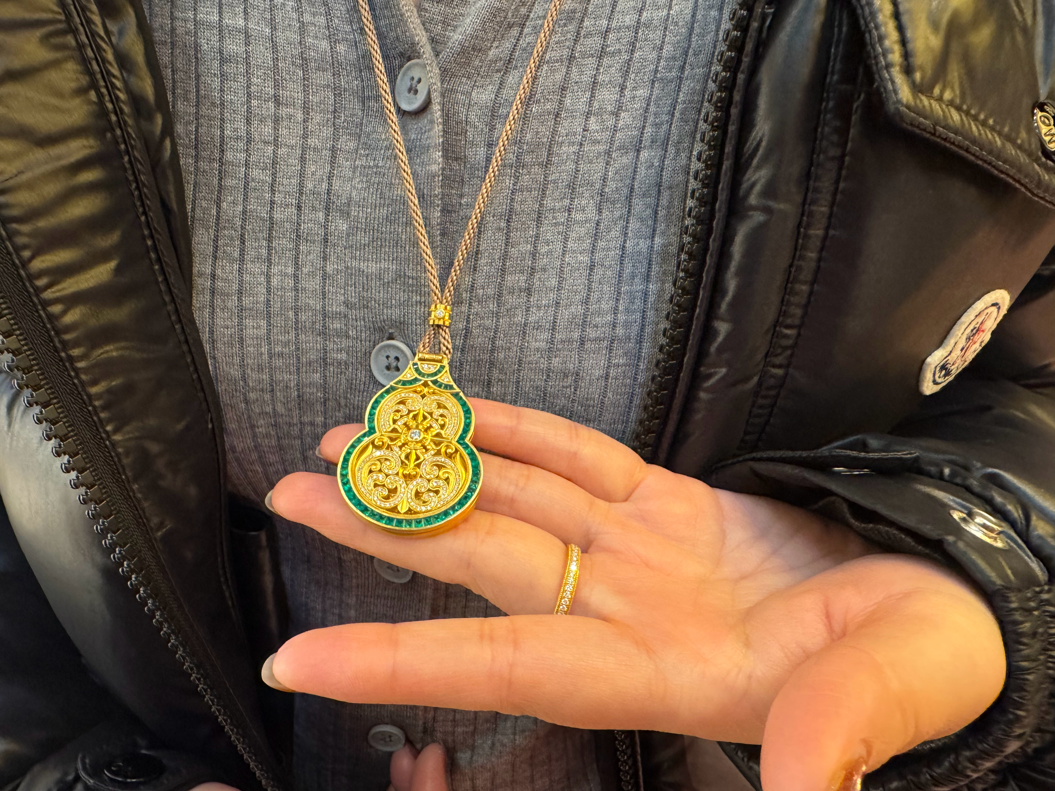 黄金涨了、现在金店给的水一家比一家上档次！ 