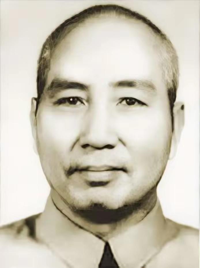 1934年，地下党员王同兴家里来了两位陌生人，但他们却说出了接头暗号，邀请王同兴