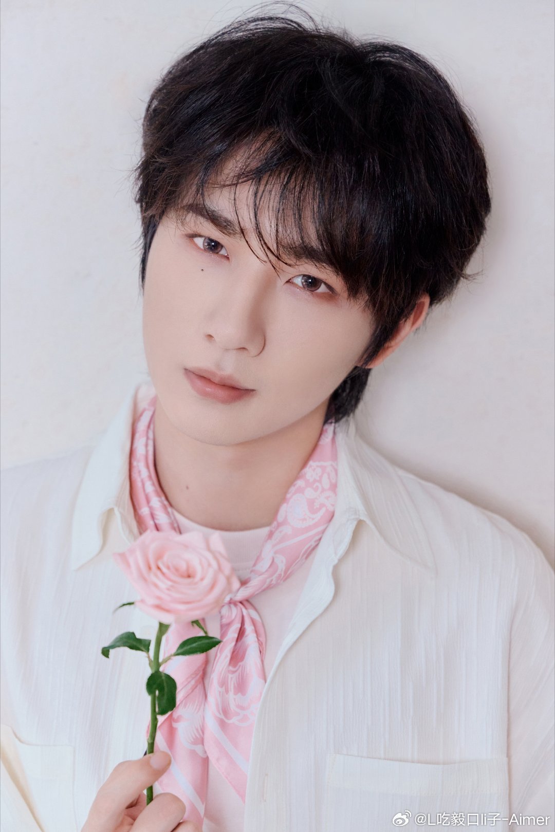 李宏毅楚定江 LHY李宏毅烽影燃梅香"如约而至的不只是夏天,更是我对你比夏天更热