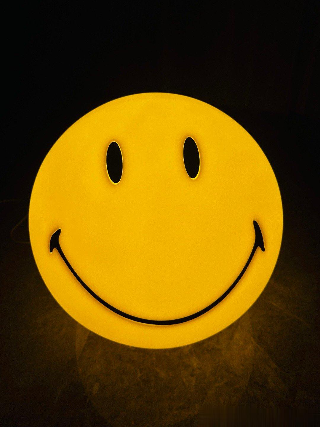 劳斯莱斯魅影就这个几个月时间又崩了一下[允悲]目前这个阶段、不少车的行情是真的跌