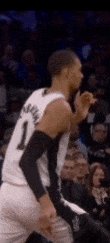 任何一个盖帽都没有文班这个收手强，可怕的不是能送出封盖，而是…

文班对自己的起