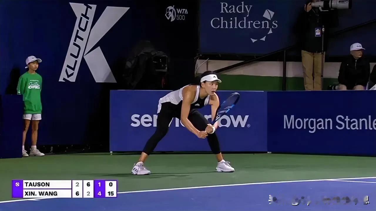 WTA500美国圣迭戈站单打首轮，中国金花一胜一负。
2月27日
王欣瑜2-1(