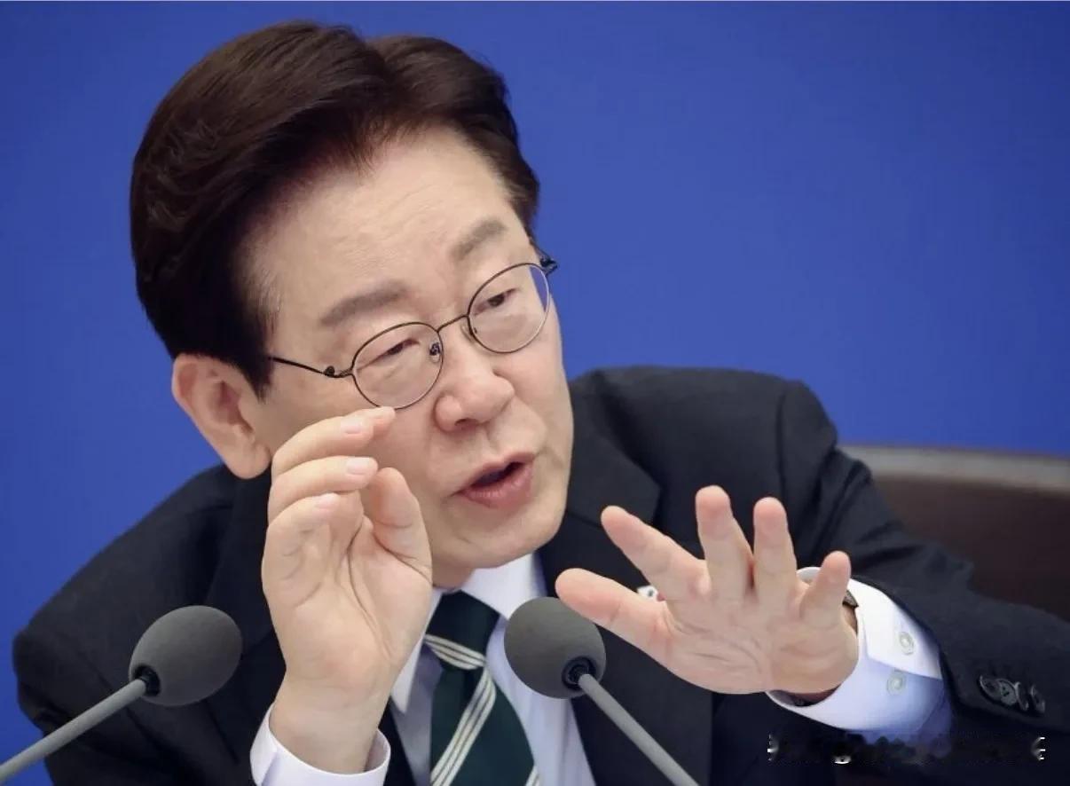 看得出来，李在明现阶段不太配合美国的，比如前些日子，美国说韩国的郑东泳说出了，朝