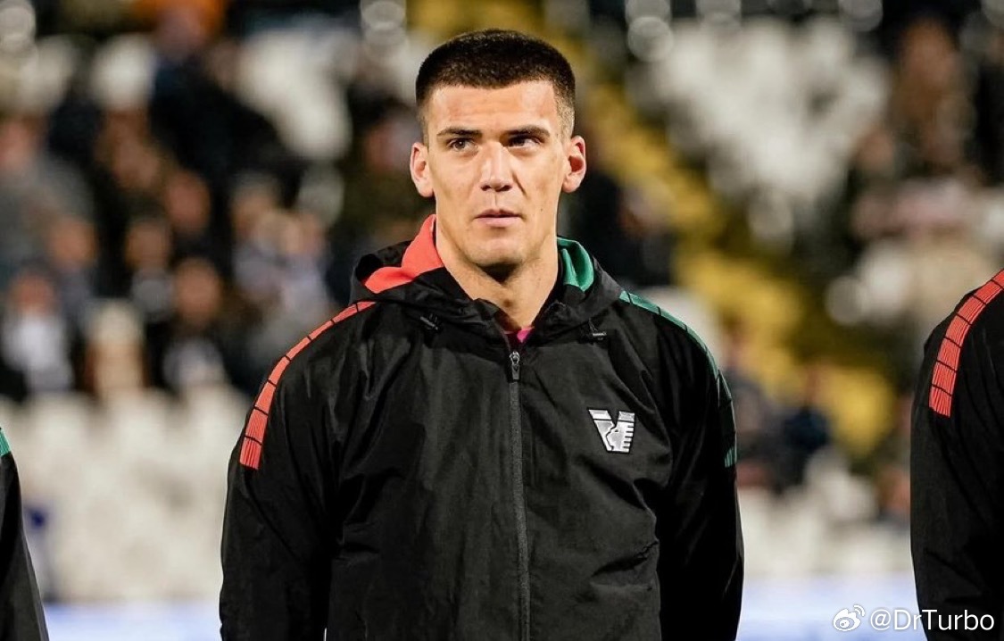 官方：意乙联赛二月份AIC评选的最佳球员是菲利普·斯坦科维奇科莫0比0国际米兰热