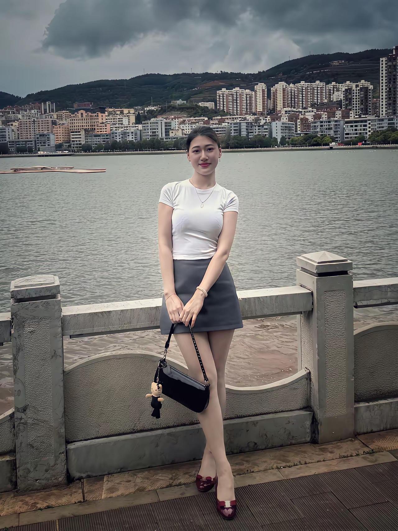 姐妹给我介绍了一个海南的男朋友！他是海南澄迈的在海口租房子，我是自己有房，他还比