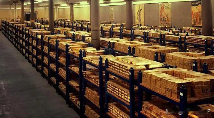 柬埔寨要把黄金存到中国啦！
最近有消息说，
它会是首批在华储金的国家之一。
 这