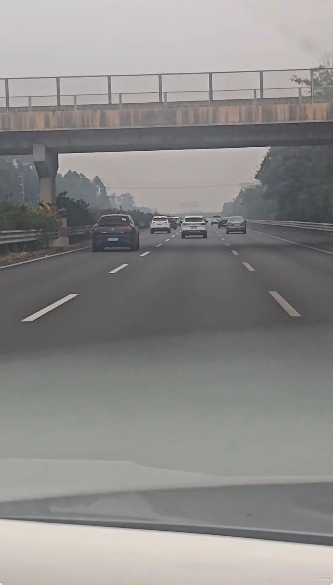 年后第一波返程高峰已经到来春运大迁徙又来了 返程高峰杀到，单日车流约7100万辆