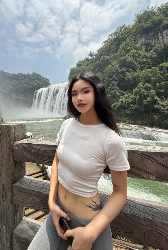 雾里看猴，美晕了