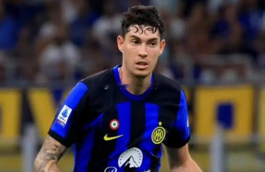 国际米兰后卫巴斯托尼在接受《Undici》杂志采访时表示，意大利足球可以从NBA