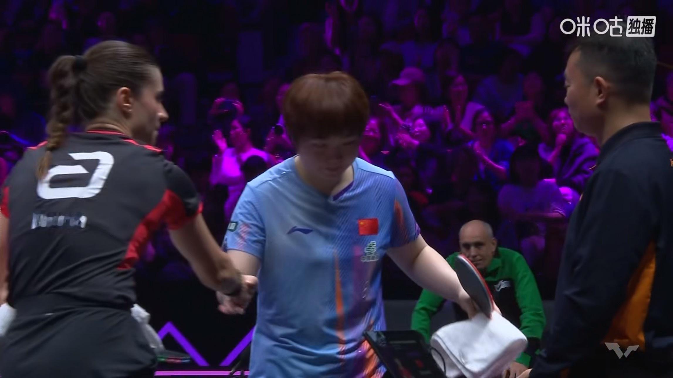 蒯曼3比1高桥布鲁娜(11-4，11-6，11-13，11-7)晋级wtt重庆冠