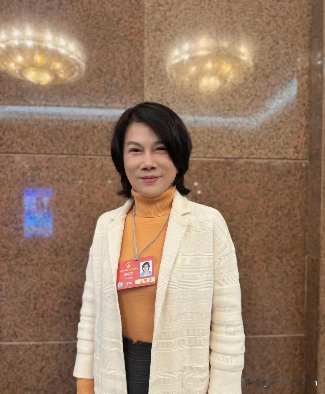 有些人后槽牙都要咬碎了，
美的签了，小米签了，海尔签了，
唯独格力没签，还在空调